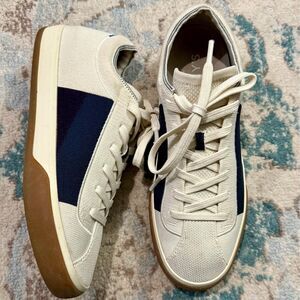 Rothy’s BlackBerry The Lace-Up Sneakers Size 8